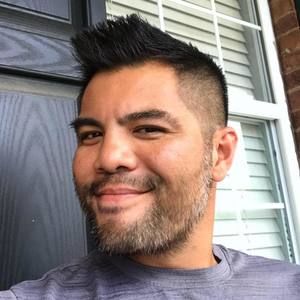 Meet your Posher, Dennis